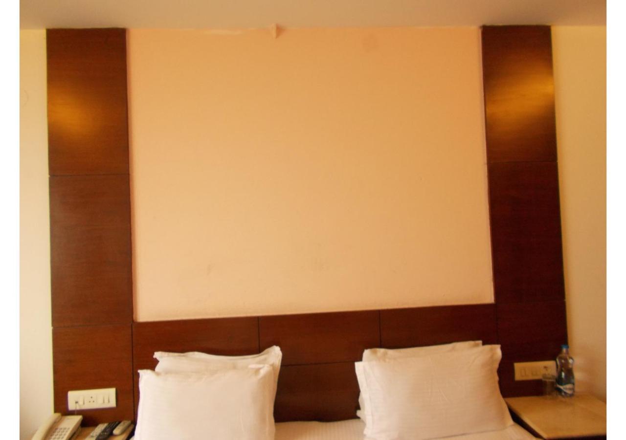 The Imperial Square Hotel Mussoorie Exterior photo