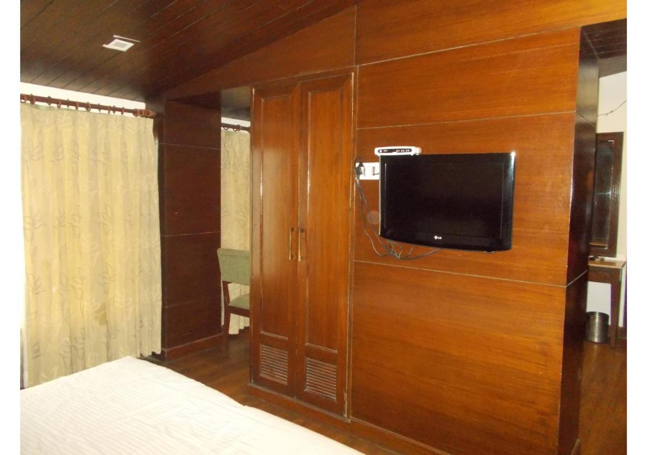 The Imperial Square Hotel Mussoorie Exterior photo