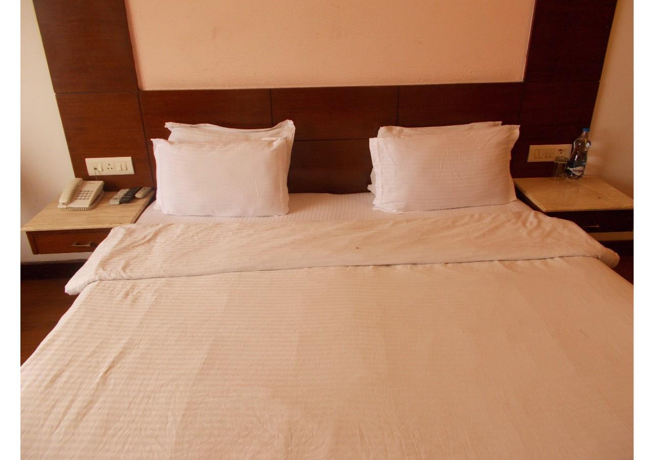 The Imperial Square Hotel Mussoorie Exterior photo
